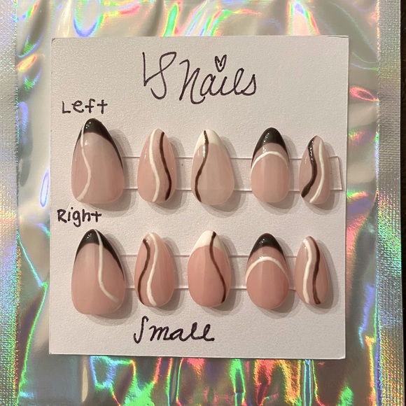 hand painted gel short brown & white almond fake nails. glue not included - Picture 1 of 5